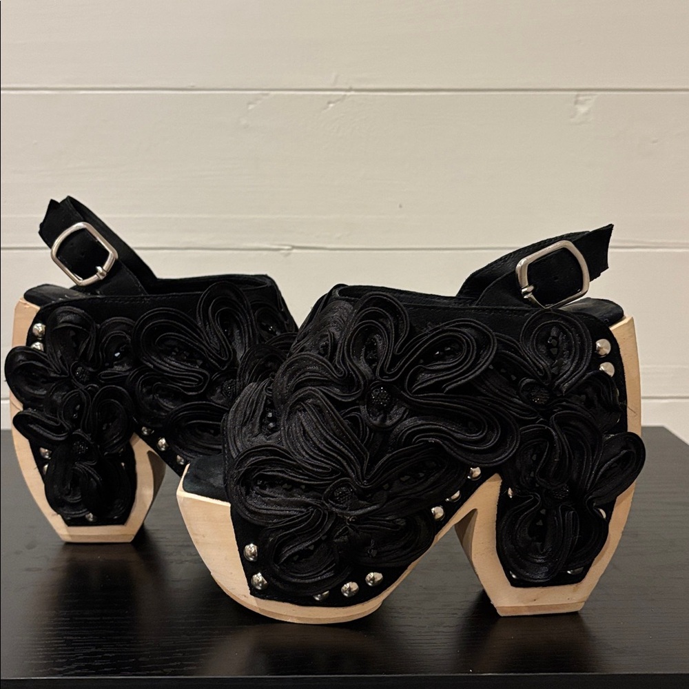 Jeffrey Campbell Wood Platform Satin Floral Jeweled Suede Clog/Sandals Size 6 - Picture 4 of 10